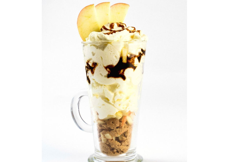 Apple Crumble With Honey Whipped Cream
&ndash; Impeccable-O