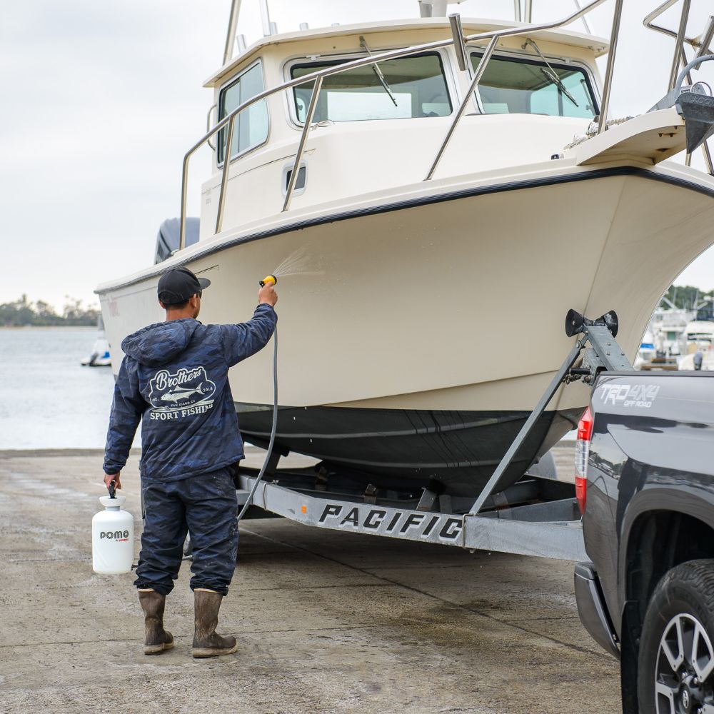 POMO High Pressure Outdoor Portable Shower or Sprayer with Hand Pump, 1.5 Gallon