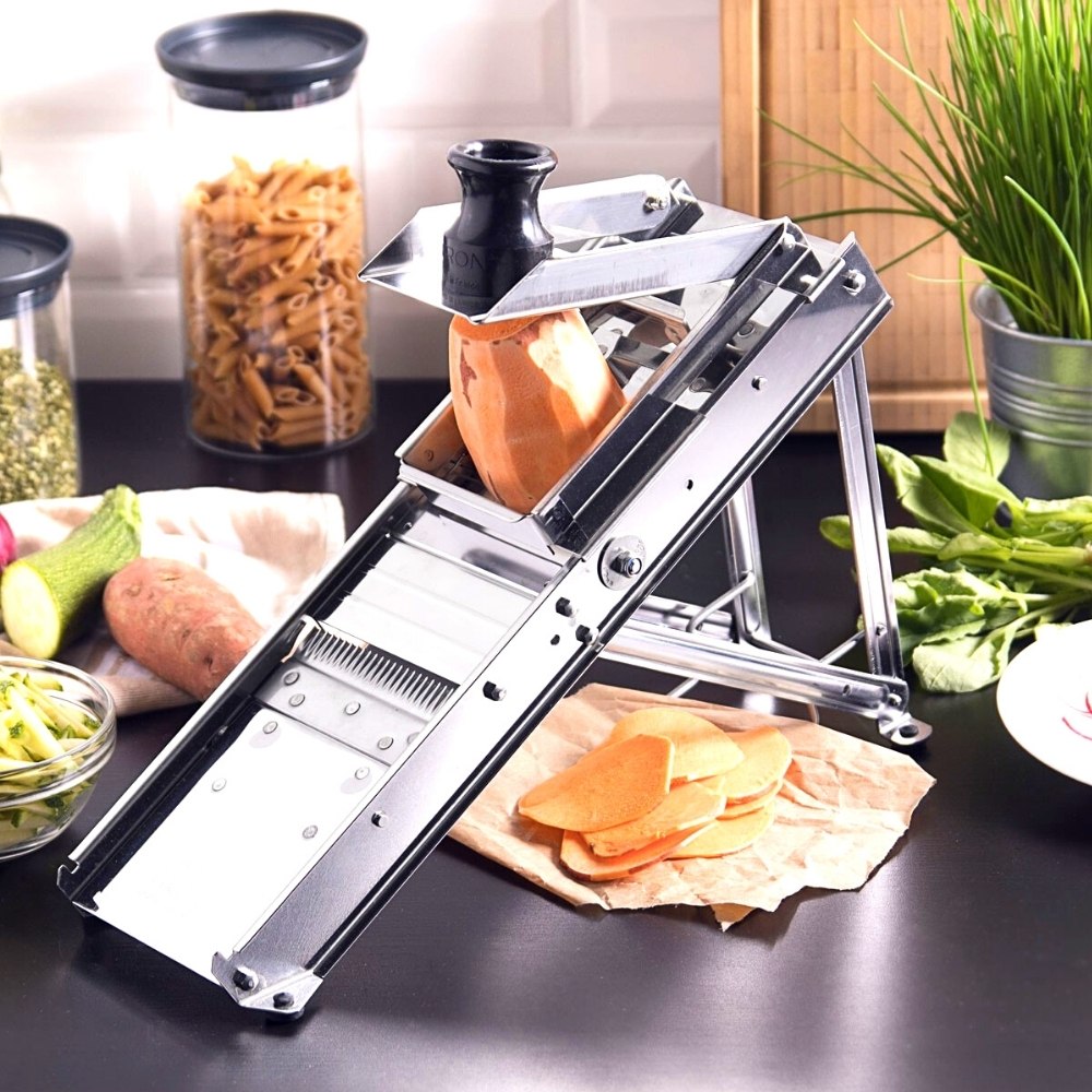 Bron Chef's Mandolin Slicer With Safety Feet and Four Cutting Blades, Made  in France